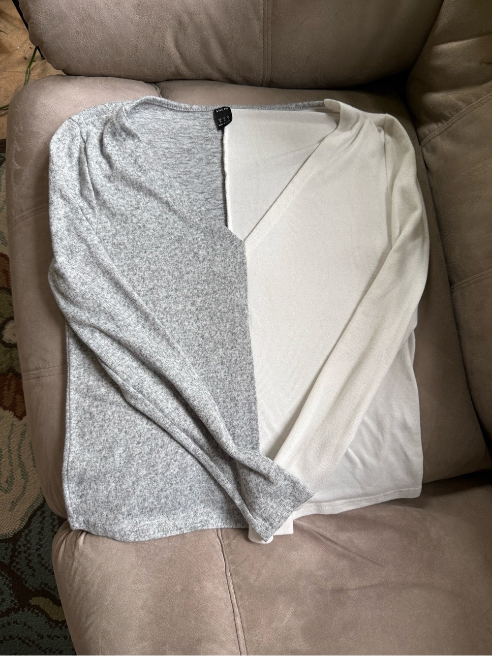 Two-Tone V-Neck Sweater - Gray & Cream